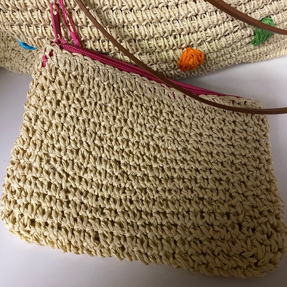 Isaac Mizrahi Straw Tote - Picture 2 of 7